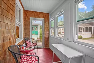 12 Hammond St, Newport, RI 02840 - Photo 24