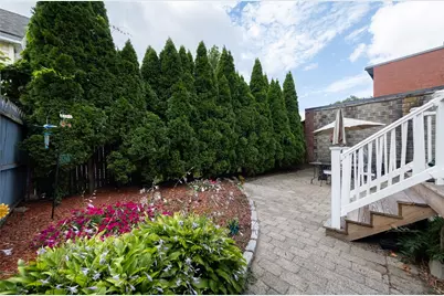 498 Broadway Avenue, Providence, RI 02909 - Photo 10