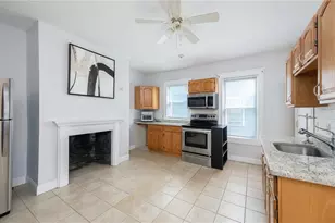 498 Broadway Ave, Providence, RI 02909 - Photo 4