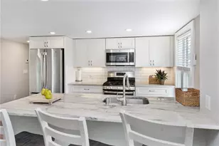 43 Farewell St, Newport, RI 02840 - Photo 18