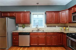 33 Mc Millen St, Providence, RI 02904 - Photo 4