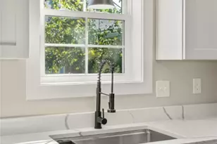 132 S Rose St, East Providence, RI 02914 - Photo 8