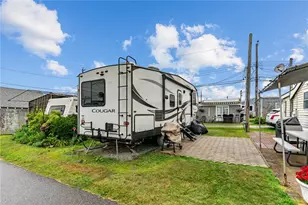 854 Matunuck Beach Rd, South Kingstown, RI 02879 - Photo 24