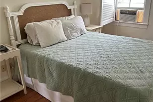 15 Chestnut St, Newport, RI 02840 - Photo 18