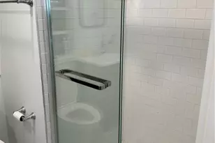 15 Chestnut St, Newport, RI 02840 - Photo 16