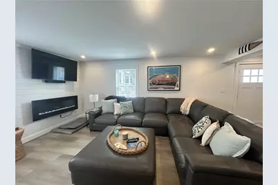 23 Anthony Street #2, Newport, RI 02840 - Photo 6