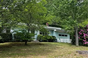 1369 Hope Rd, Cranston, RI 02831 - Photo 2
