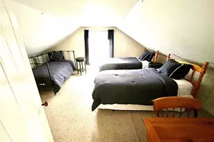 327 Spring St, Newport, RI 02840 - Photo 6