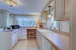 47 Wake Robin Trail, Narragansett, RI 02874 - Photo 12