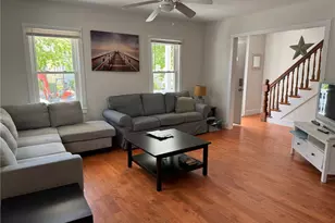 20 Narragansett Ave, Newport, RI 02840 - Photo 4