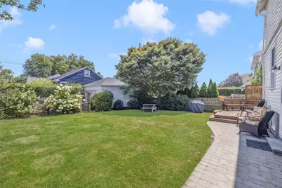 10 Eustis Avenue, Newport, RI 02840 - Photo 40