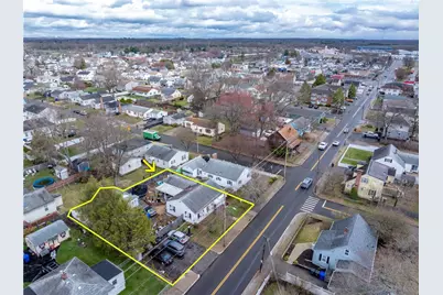 496 Beverage Hill Avenue, Pawtucket, RI 02861 - Photo 12