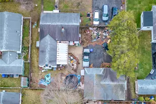 496 Beverage Hill Ave, Pawtucket, RI 02861 - Photo 10