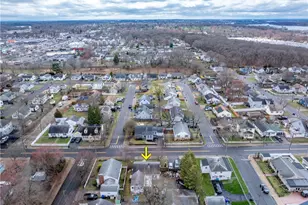 496 Beverage Hill Ave, Pawtucket, RI 02861 - Photo 14