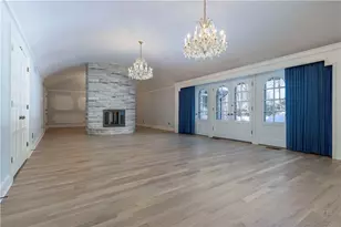 136 White Birch Cir, Scituate, RI 02831 - Photo 4