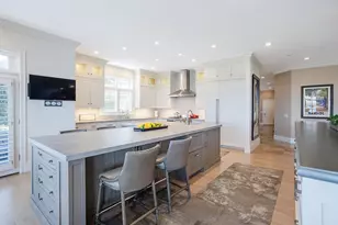 135 Cliff Dr, Narragansett, RI 02882 - Photo 26