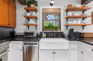 5 Ledge Rd, Newport, RI 02840 - Photo 12