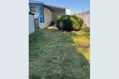 242 Manton #41 Street, Pawtucket, RI 02861 - Photo 10