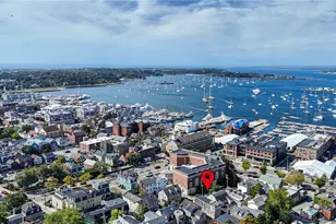 26 Franklin St, Newport, RI 02840 - Photo 8