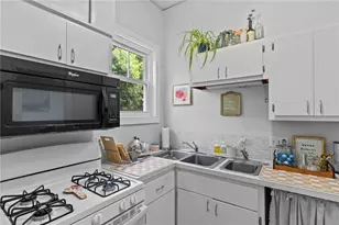 21 Federal St, Warren, RI 02885 - Photo 12