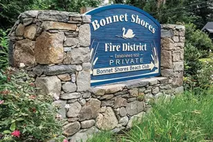 51 Bonnet Shores Rd, Narragansett, RI 02882 - Photo 1