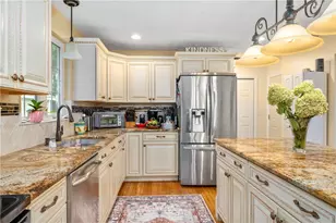 51 Gilcrest Dr, West Warwick, RI 02893 - Photo 20