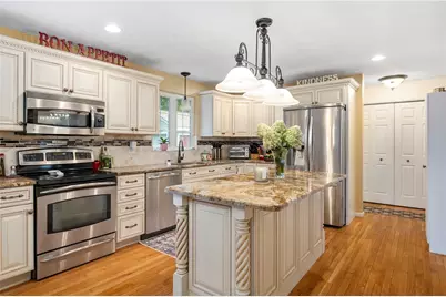 51 Gilcrest Drive, West Warwick, RI 02893 - Photo 8