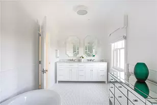 78 Rhode Island Ave, Newport, RI 02840 - Photo 16
