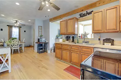 52 Uncas Street, Warwick, RI 02889 - Photo 8