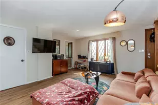 339 Beverage Hill Ave, Pawtucket, RI 02861 - Photo 10