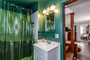 339 Beverage Hill Ave, Pawtucket, RI 02861 - Photo 30