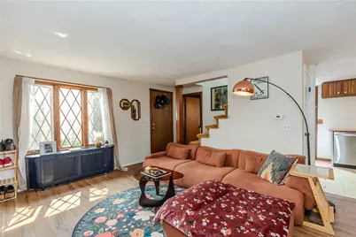 339 Beverage Hill Avenue, Pawtucket, RI 02861 - Photo 8