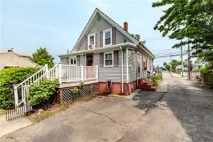 339 Beverage Hill Ave, Pawtucket, RI 02861 - Photo 2
