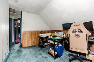 339 Beverage Hill Ave, Pawtucket, RI 02861 - Photo 38