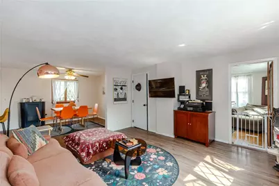 339 Beverage Hill Avenue, Pawtucket, RI 02861 - Photo 6