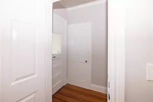 376 Hope St, Providence, RI 02906 - Photo 6