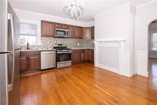 376 Hope St, Providence, RI 02906 - Photo 1