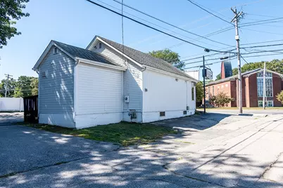 1822 Warwick Avenue, Warwick, RI 02889 - Photo 4