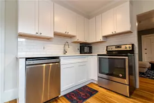 21 School St, Newport, RI 02840 - Photo 10