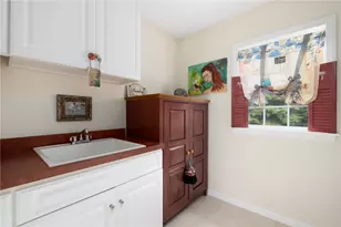 150 Delta Dr, North Kingstown, RI 02874 - Photo 36