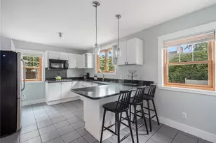 228 Medway St, Providence, RI 02906 - Photo 10