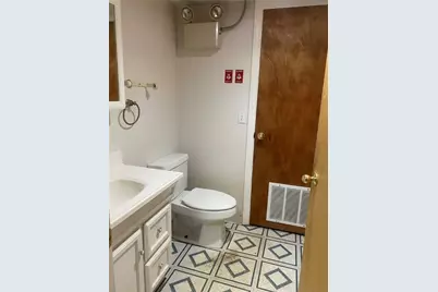 2121 Elmwood Avenue, Warwick, RI 02888 - Photo 10
