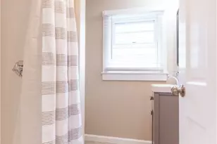 28 Dixon St, Newport, RI 02840 - Photo 22