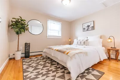 28 Dixon Street, Newport, RI 02840 - Photo 18