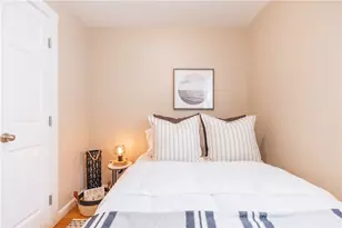 28 Dixon St, Newport, RI 02840 - Photo 34