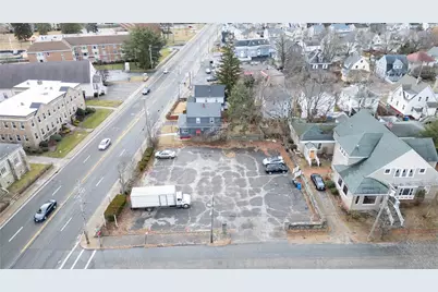 19 Warwick Avenue, Cranston, RI 02905 - Photo 4