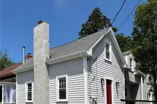 32 McAllister St, Newport, RI 02840 - Photo 1