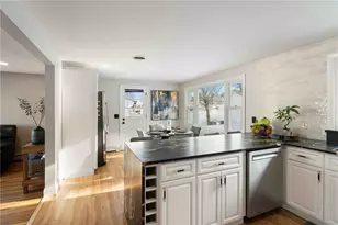 6 Flanders St, Johnston, RI 02919 - Photo 4