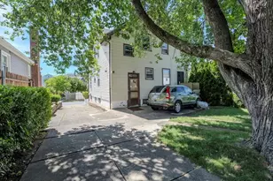 123 Yorkshire St, Providence, RI 02908 - Photo 4