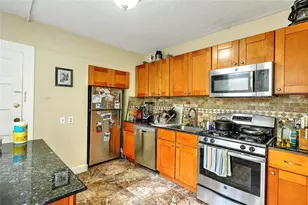 134 Irving Ave, Providence, RI 02906 - Photo 22